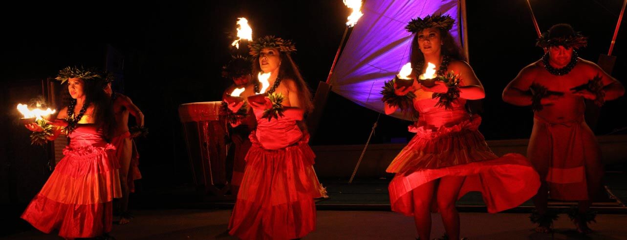 Traditional Hawaiian Hula Dancing